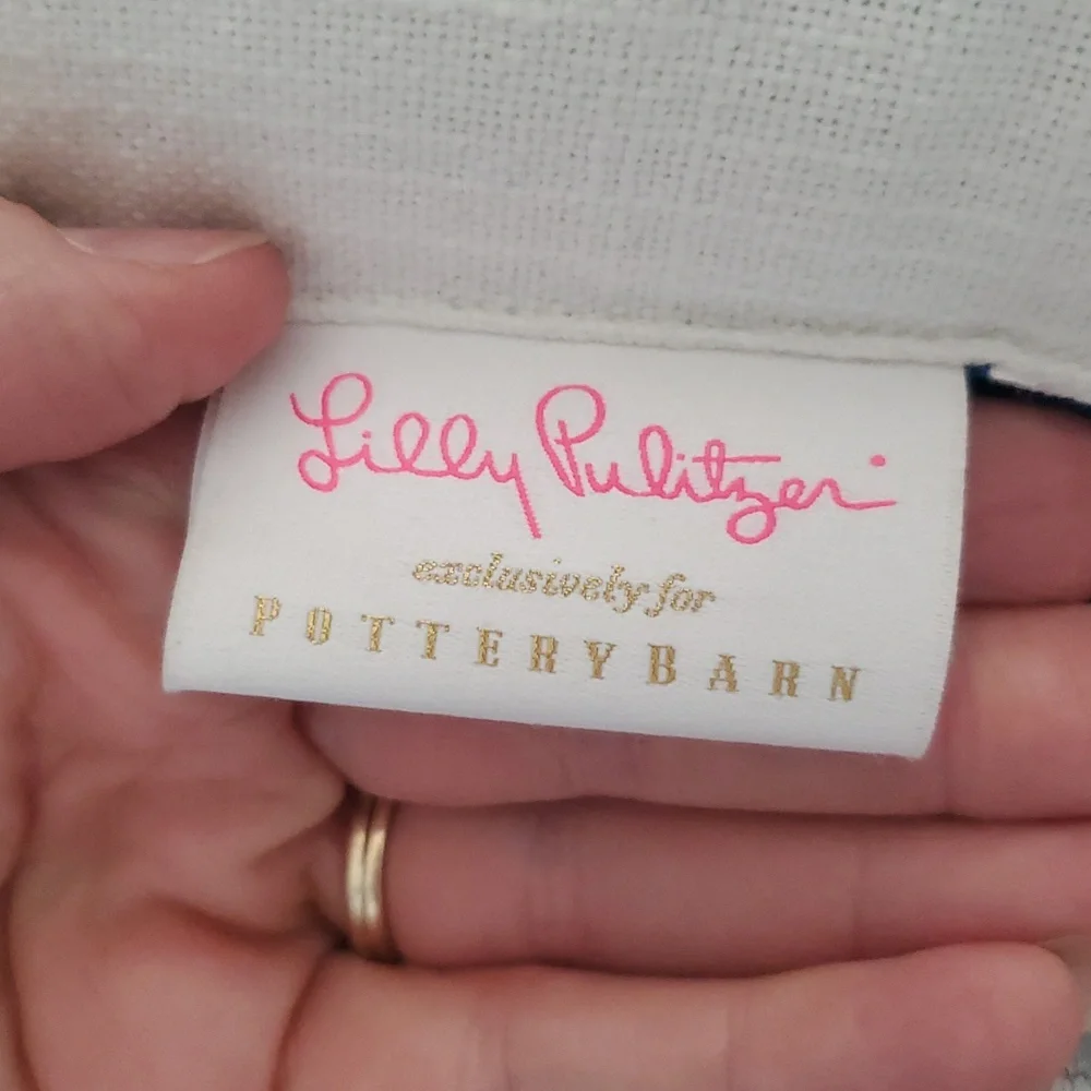 Lilly Pulitzer For Pottery Barn Reversible Pillow Beaded Starfish & Shell‎ Print